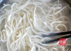蒜薹炒面（家常版）的做法图解2