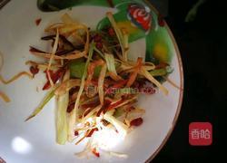 木耳胡萝卜熏肉焖面的做法图解6