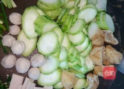 角瓜鱼豆腐汤的做法图解1
