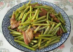 排骨肉炒蒜薹