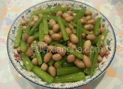 炝拌芹菜花生米