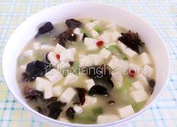 丝瓜豆付木耳汤