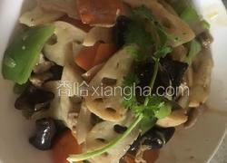 莲藕木耳炒肉
