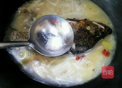 萝卜丝鲫鱼汤的做法图解5
