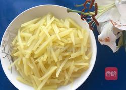 青椒土豆丝的做法图解1