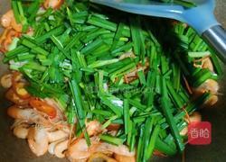 韭菜炒河虾的做法图解3