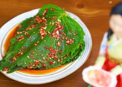韩国料理中最受欢迎的小菜-腌苏子叶，绝对的下饭利器