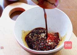 茄子是家常菜中的常客，今天介绍一款消暑吃法-拌茄条的做法图解5