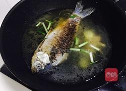 鱼汤的做法图解5