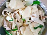 鱼腐肉片煸茭白的做法[图]