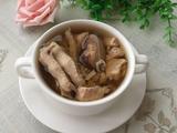 瑶柱花菇炖鸡脚