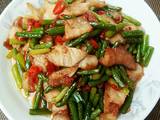 蒜苔炒回锅肉的做法[图]