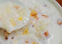 燕窝桃胶木瓜奶糖水