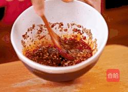 韩式家常菜：蒜苔原来还可以这么做，美味可口，下饭极品的做法图解8