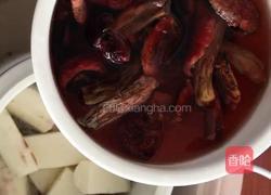 【呷补丨煲汤】红菇山药炖排骨的做法图解6
