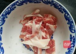 猪肉炖粉条的做法图解1