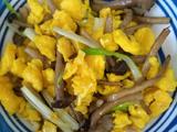 茶树菇炒鸡蛋