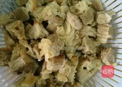 土豆炖牛腩的做法图解1