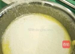 戚风蛋糕的做法图解7