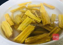 凉拌腐竹的做法图解1