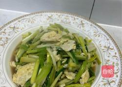 蒜苗炒鸡蛋的做法图解7