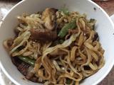 豆角土豆蘑菇肉焖面的做法[图]