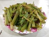 芹菜炒粉条儿