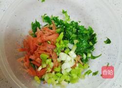 芹菜叶鸡蛋饼的做法图解3