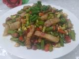 蒜苗花生炒五花肉