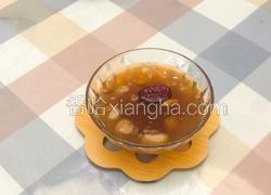桂圆红枣桃胶糖水