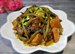 排骨炖豆角土豆