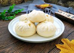  羊肉萝卜干小笼包