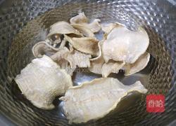  羊肉萝卜干小笼包的做法图解1