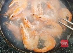 白灼虾的做法图解1