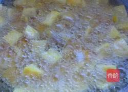 拔丝地瓜的做法图解3