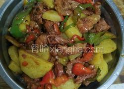 牛肉炒辣椒土豆片