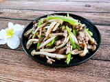 蟹味菇炒肉的做法[图]