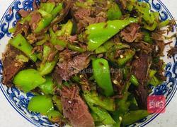 酱牛肉炒青椒的做法图解6