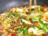 五花肉粉条炖豆腐的做法[图]