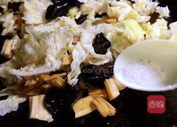 木耳腐竹炒白菜的做法图解11