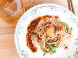 青椒鸡蛋拌面的做法[图]