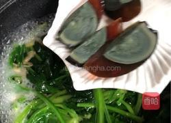 皮蛋虾皮菠菜汤的做法图解6
