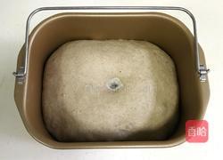 香蕉核桃黑麦软欧的做法图解6