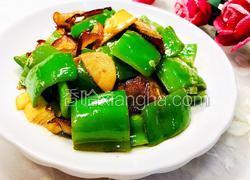 酱肉炒灯椒
