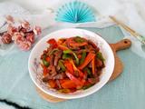 青椒胡萝卜炒牛排