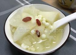 茨实银耳雪梨汤