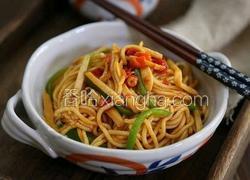红油杏鲍菇炒面