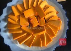 葧荠蒸南瓜的做法图解2