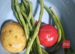 土豆豆角焖面的做法图解1