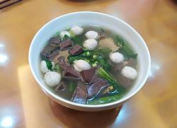 青菜肉丸牛血汤